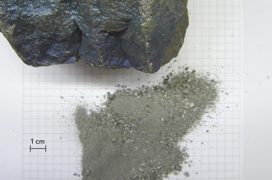Crushing of Ferro Alloy - result of crushing using a jaw crusher